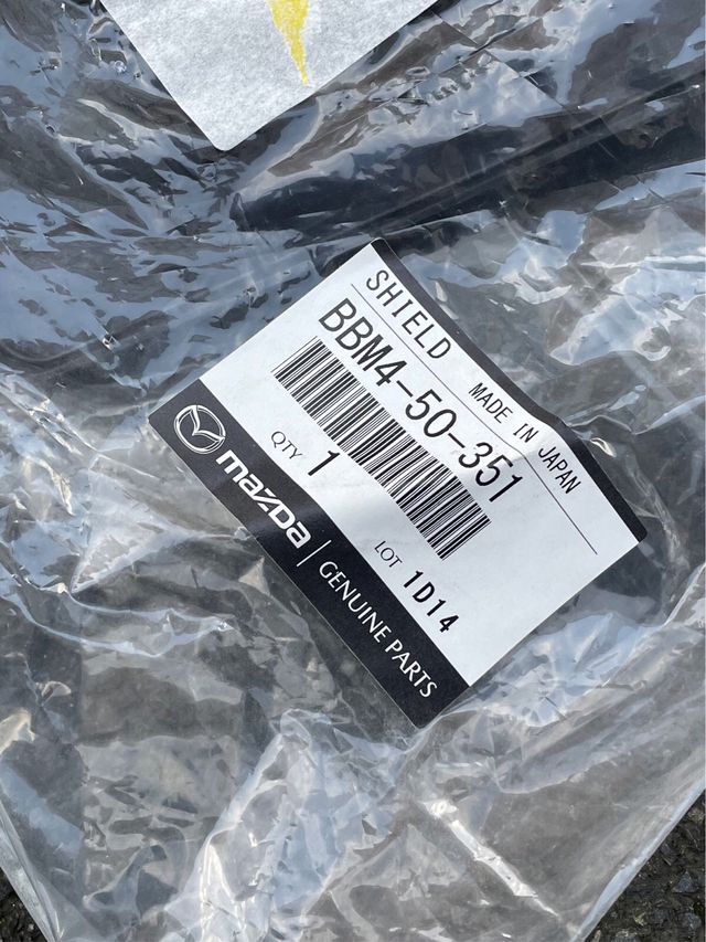 Protectores salpicaduras parachoques Mazda