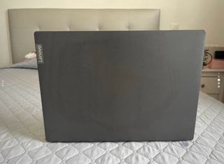 Portátil Lenovo V14 Gris Oscuro