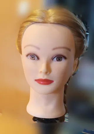 Cabeza maniquí para peinados pelo largo rubio