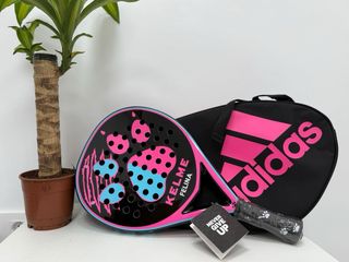 Paletero Adidas y pala Kelme Felina