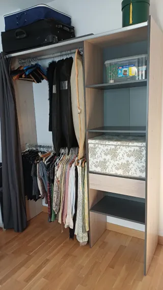 Armario vestidor modular beige y gris