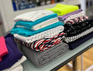 Lote de telas variadas el lote pesa 20 kilos