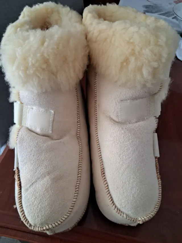 Botas anti-escaras de piel beige