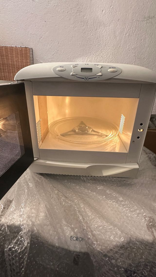 Microondas Whirlpool IL 12 WH