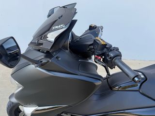 Yamaha T-MAX 530 DX Negra