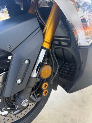 Yamaha T-MAX 530 DX Negra