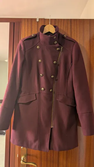 Abrigo Promod Granate
Talla 42