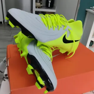 Scarpe da calcio Nike Phantom lunaII
