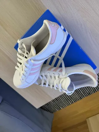 Zapatillas Adidas Mujer Blancas y Rosas
