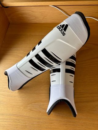 Espinilleras Adidas Hockey