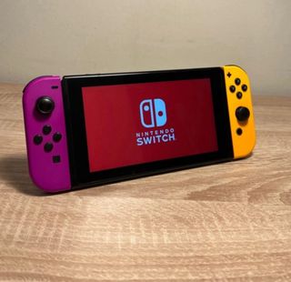 Nintendo Switch con accesorios