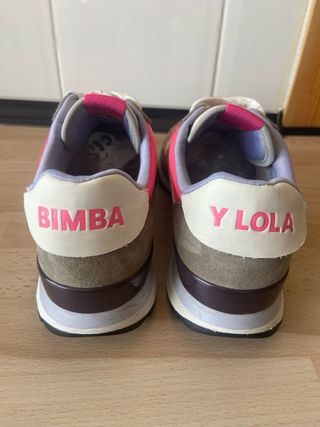Zapatillas Bimba y Lola grises y rosas