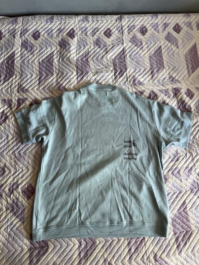 Camiseta Bershka Teal Gráfica