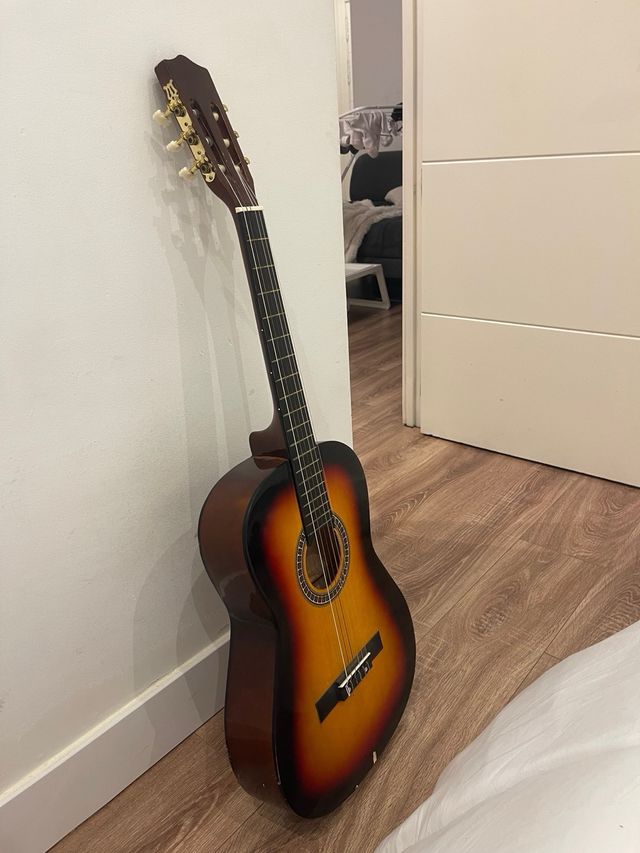 Guitarra acústica clásica