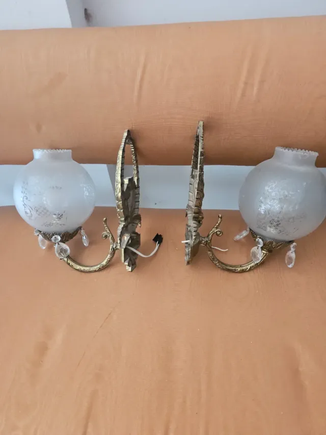 Apliques de pared dorados con cristal