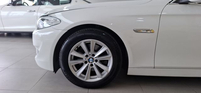BMW Serie 5 520D 185 CV AUTOMATICO 2013