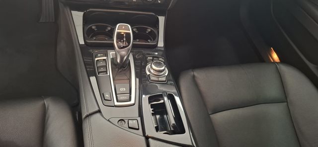 BMW Serie 5 520D 185 CV AUTOMATICO 2013