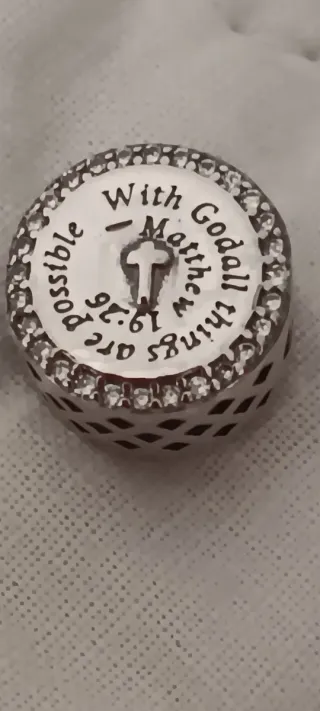 Charm Plata Ley Cruz Religiosa