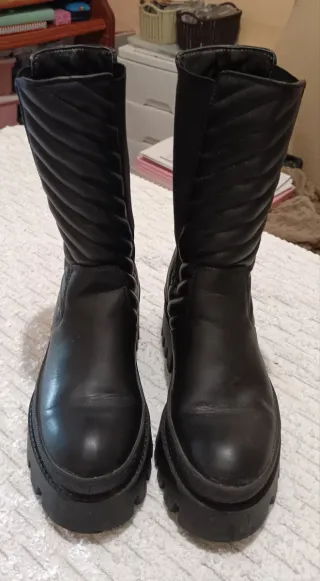 Botas Bershka negras plataforma