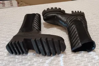 Botas Bershka negras plataforma