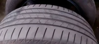 Neumático 225/50 R18 99W
