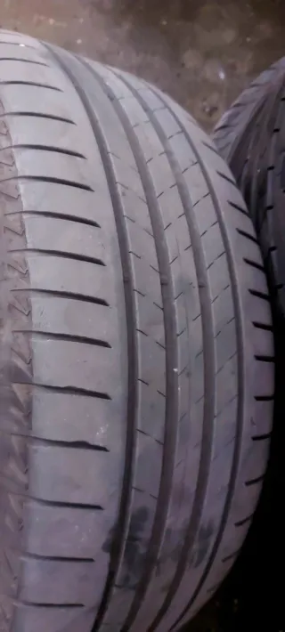 Neumático 225/50 R18 99W