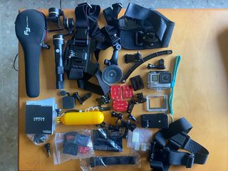 GoPro Hero 4 Black, Estabilizador, SD y Accesorios