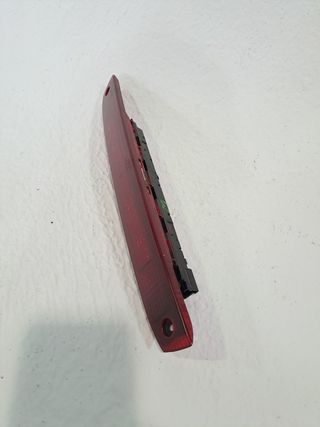 LUZ CENTRAL DE FRENO FORD FOCUS BERLINA (CAP) (3)
