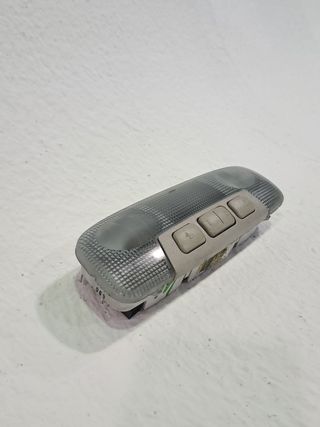 LUZ INTERIOR FORD FOCUS BERLINA (CAP) (2)