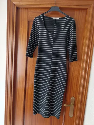 Vestido largo de punto a rayas