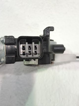 ELEVALUNAS DELANTERO DERECHO SUBARU LEGACY FAMILIAR/OUTBACK  (2)
