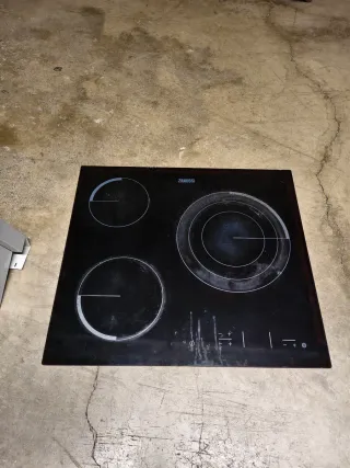 Campana extractora y placas vitrocerámicas