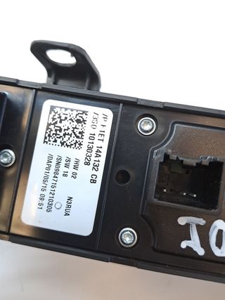 MANDO ELEVALUNAS DELANTERO IZQUIERDO FORD FOCUS LIM. (CB8)