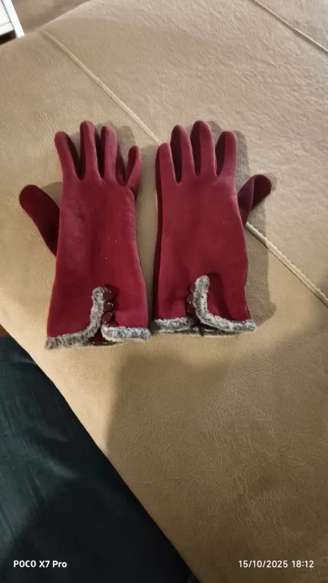 Guantes Cortefiel Rojo y Gris
