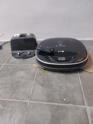 Robot Aspirador LG VR6260LV con Base