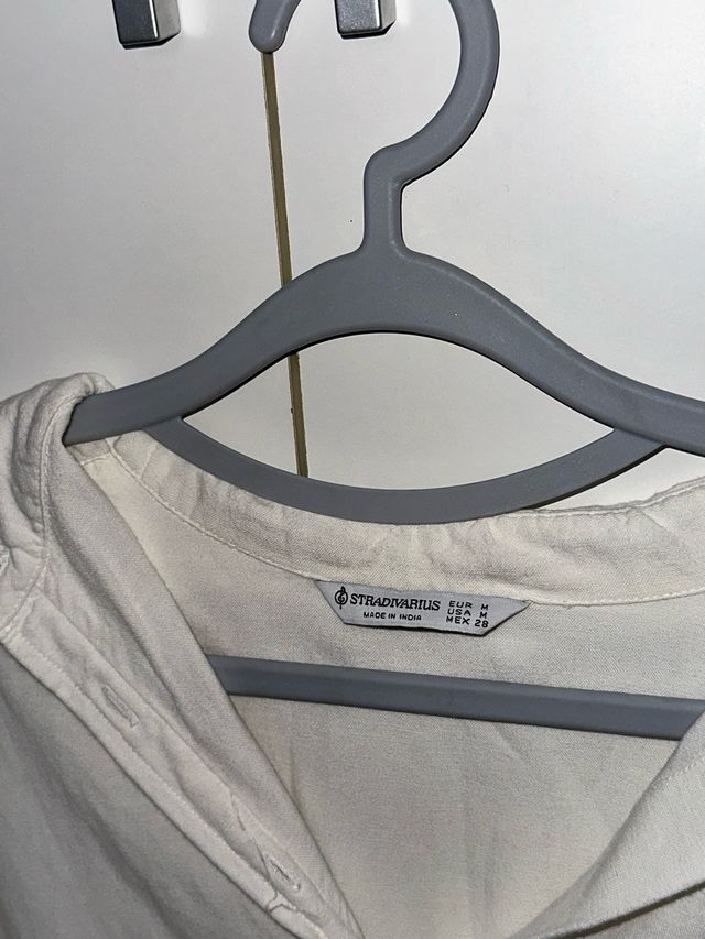 Camisa blanca Stradivarius