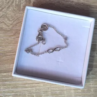 Pulsera Infinito Plateada 