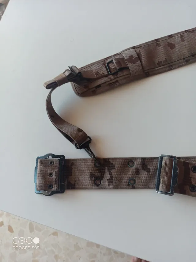 Trincha militar camuflaje arida