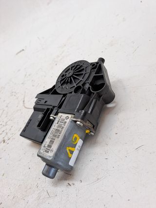 MOTOR ELEVALUNAS DELANTERO DERECHO RENAULT MEGANE III SPORT