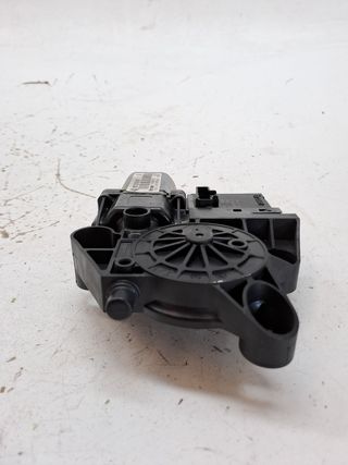 MOTOR ELEVALUNAS DELANTERO DERECHO RENAULT MEGANE III SPORT