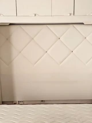 Cama Canapé con Colchón y cabecero blanco