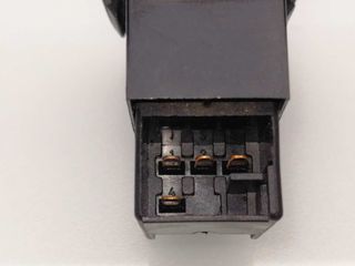 MANDO ELEVALUNAS TRASERO DERECHO SEAT TOLEDO (1L)