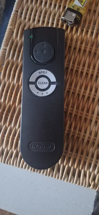 Robot aspirador Roomba Serie 700 con mando a dista