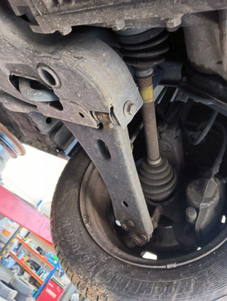 BRAZO SUSPENSION DELANTERO IZQUIERDO FORD FIESTA