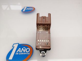 MANDO ELEVALUNAS TRASERO DERECHO MAZDA 6 BERLINA (GG) (2)