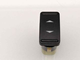 MANDO ELEVALUNAS DELANTERO DERECHO FORD FOCUS (3)