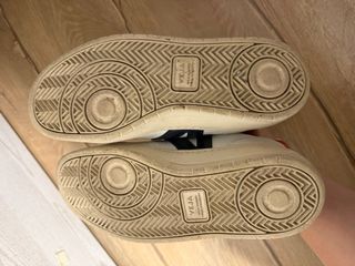 Zapatillas Veja blancas y azules

