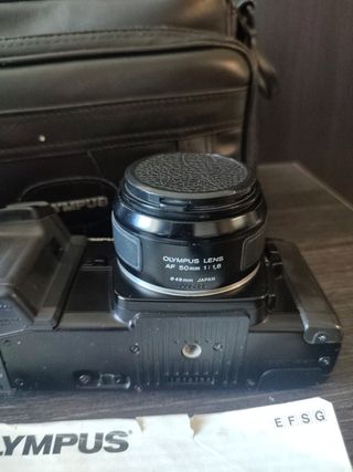 camara Olympus OM707+ 2objetivos 50mm 1.8 y 70-210