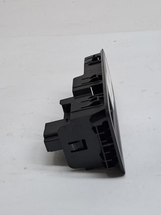 MANDO ELEVALUNAS DELANTERO DERECHO VOLKSWAGEN UP! (122)