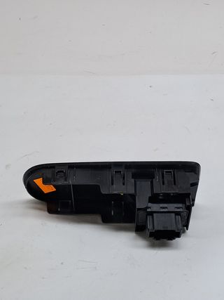 MANDO ELEVALUNAS DELANTERO DERECHO VOLKSWAGEN UP! (122)